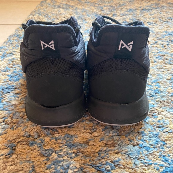 NIKE BLACK PG3, M10.5 / W12 - Picture 4 of 7